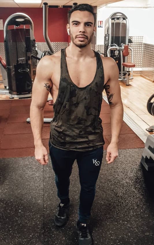 Damien Narfin dans sa salle d'entraînement